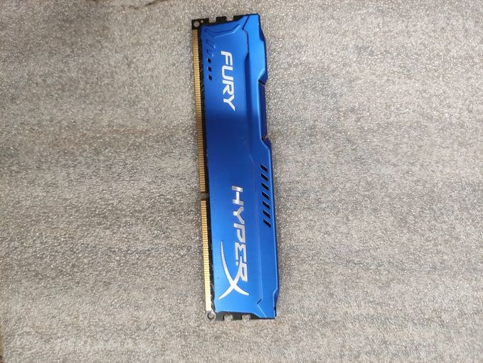 pārdodu 8gb hyperx fury ram - MM.LV