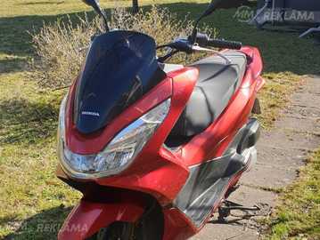 Мотороллер Honda PCX 125., 2015 г., 43 000 км, 125.0 см3. Мотороллер Honda PCX 125., 2015 г., 43 000 км, 125.0 см3. - MM.LV