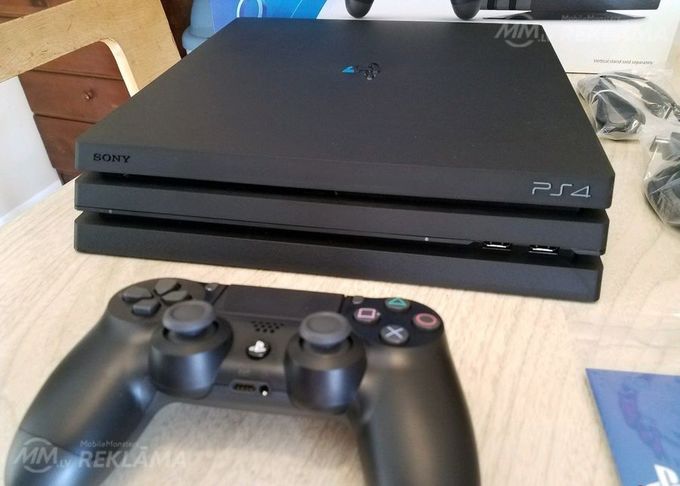 Spēļu konsole sony PS4 pro 1TB 9.00, Perfektā stāvoklī. - MM.LV