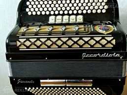 Итальянский кнопочный акордеон Accordiola Gioconda Итальянский кнопочный акордеон Accordiola Gioconda - MM.LV