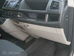 Микроавтобус Volkswagen Transporter, 2016 г., 205 054 км. Микроавтобус Volkswagen Transporter, 2016 г., 205 054 км. - MM.LV