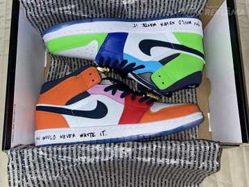 Nike Nike - MM.LV