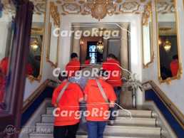 Krāvēju pakalpojumi Smagu Kravu Priekšmetu Pārvietošana Uznešana - MM.LV