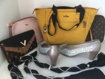 Кошельки сумки косметички спорт Кошельки сумки косметички спорт - MM.LV