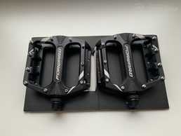 Forward affix pro sealed pedals Forward affix pro sealed pedals - MM.LV