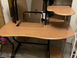 Продаю компьютерный стол Продаю компьютерный стол - MM.LV