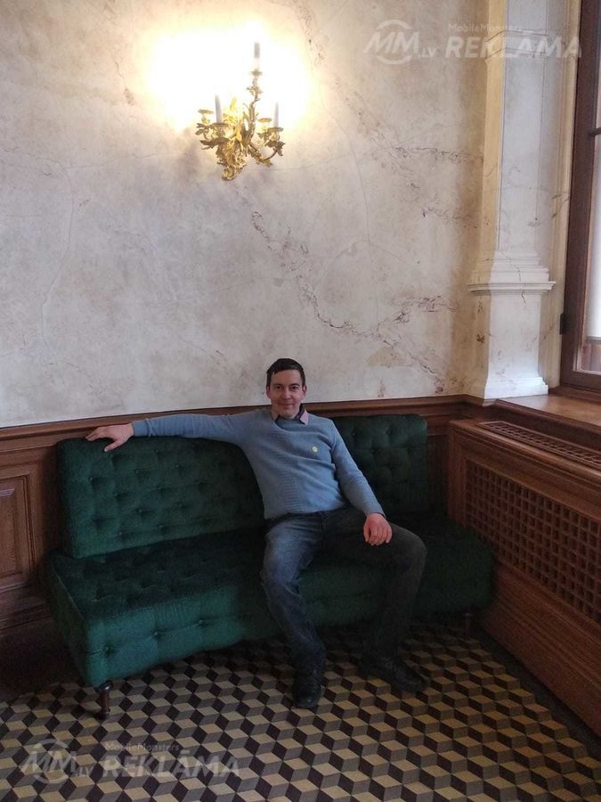 Velos iepazities ar simpatisku sievieti - MM.LV