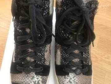 Guess ikdienas botiņas 38.izm Guess ikdienas botiņas 38.izm - MM.LV