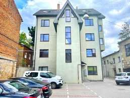 Дом с шестью полностью отремонтированными арендными квартирам - MM.LV