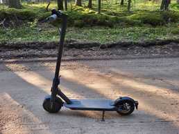 Pārdodu elektrisko skrejriteni Xiomi 1s - MM.LV