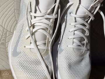 Apavi Nike Lebron Witness IV balti Apavi Nike Lebron Witness IV balti - MM.LV