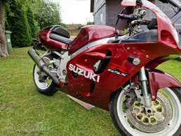 Motorcycle Suzuki GSX 750R, 1997 y., 59 143 km, 750.0 cm3. Motorcycle Suzuki GSX 750R, 1997 y., 59 143 km, 750.0 cm3. - MM.LV