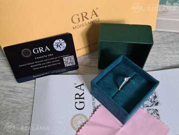 Sudraba 925 gredzens ar dimantu-moisanītu 0.3 ct Sudraba 925 gredzens ar dimantu-moisanītu 0.3 ct - MM.LV