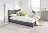 Mākslīgās ādas gulta ar matraci 135 x 190 cm - MM.LV