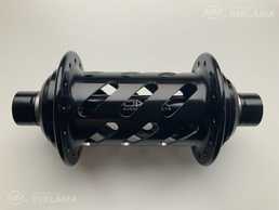 Onyx 10MM helix 28H front hub Onyx 10MM helix 28H front hub - MM.LV