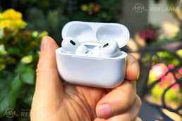 Продаю мало пользованые наушники AirPods Pro 2 Gen 2024 Продаю мало пользованые наушники AirPods Pro 2 Gen 2024 - MM.LV