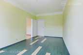 Spacious and bright 4-room apartment in a renovated house near Dailes - MM.LV - 9