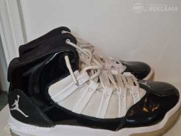 Продаю баскетбольные кросовки Nike Air Jordan Max Aura Продаю баскетбольные кросовки Nike Air Jordan Max Aura - MM.LV