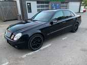 Mercedes-Benz E240, 2004, 330 000 km, 2.6 l.. - MM.LV