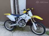 Suzuki RMZ250 - MM.LV - 1