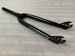 Stay strong reactiv 1 fork - 10MM Stay strong reactiv 1 fork - 10MM - MM.LV