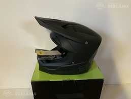 Shot solid race helmet 53-54 cm mips Shot solid race helmet 53-54 cm mips - MM.LV