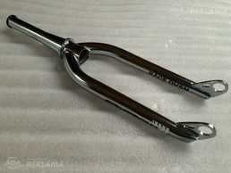 Stay strong race dvsn tapered 20'' 20/10MM fork chrome Stay strong race dvsn tapered 20'' 20/10MM fork chrome - MM.LV