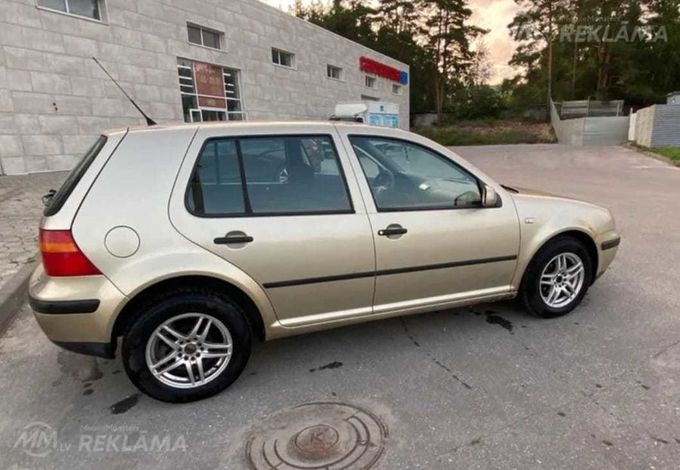 Volkswagen Golf, 2002, 75 100 km, 1.6 l.. - MM.LV