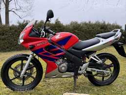 Motorcycle Honda CBR, 2005 y., 36 245 km, 125.0 cm3. Motorcycle Honda CBR, 2005 y., 36 245 km, 125.0 cm3. - MM.LV