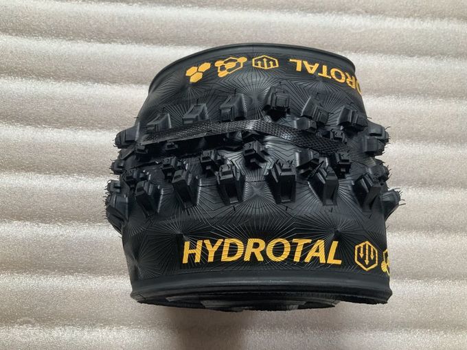 Continental Hydrotal Downhill SuperSoft 27.5 x 2.40 (60-584) folding - MM.LV