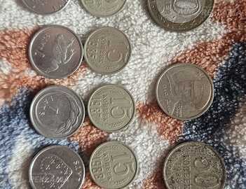 Pardodu monetas un papiru naudu Pardodu monetas un papiru naudu - MM.LV
