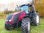 Трактор Valtra 2008. Трактор Valtra 2008. - MM.LV