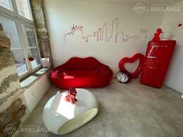 Работа для девушек во Франции - MM.LV