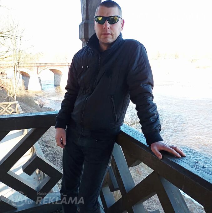 Meklēju tevi. - MM.LV