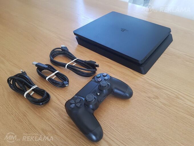 PS4 slim - MM.LV