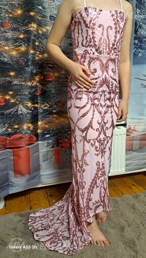 На худенькую девочку 10 лет На худенькую девочку 10 лет - MM.LV