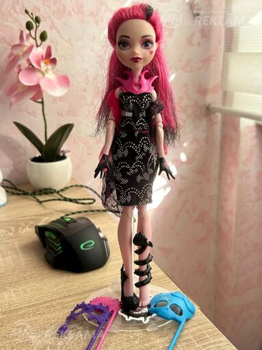 Monster high lelle draculaura Monster high lelle draculaura - MM.LV