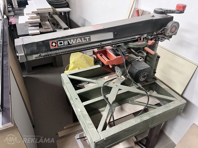 Pārdodu radiālo zāģi DeWalt D-6270 TS (1.1 kW) Pārdodu radiālo zāģi DeWalt D-6270 TS (1.1 kW) - MM.LV