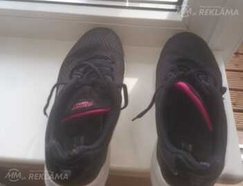 Pārdodu sieviešu brīvā laika apavus Skechers - MM.LV