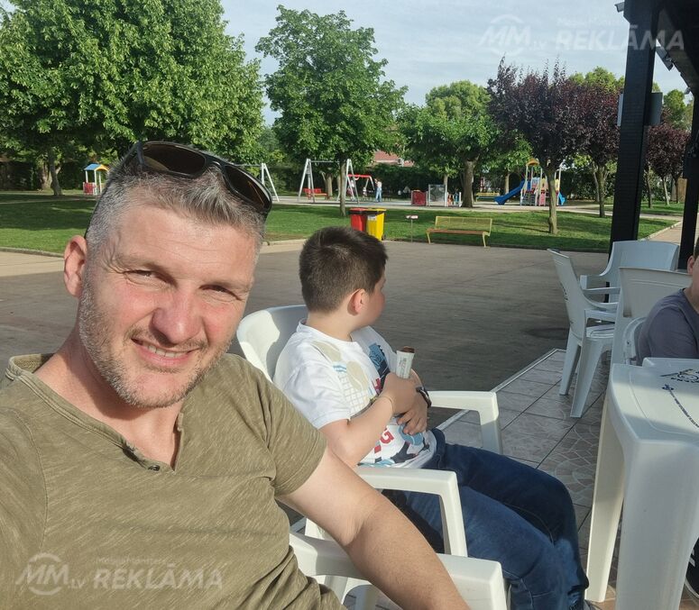 Meitene darbam Romā + studiju iespēja Meitene darbam Romā + studiju iespēja - MM.LV