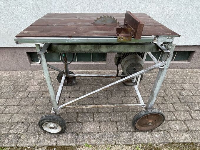 Ripzāģis ar galdu rāmi elektromotoru 3 fāzes 4-6 kw - MM.LV