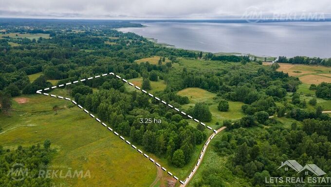 Exclusive Scenic Property with Mature Forest in Rāzna National Park Exclusive Scenic Property with Mature Forest in Rāzna National Park - MM.LV