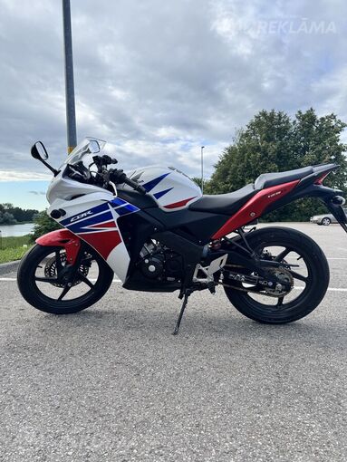 Honda CBR125R 2016 Honda CBR125R 2016 - MM.LV