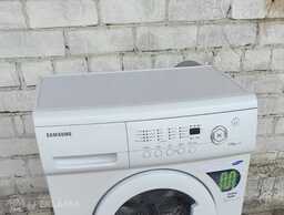 Šaurā Samsung 3.5 KG / 800 Centrifūgā - MM.LV
