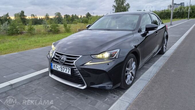 Lexus IS 300h, 2019, 80 000 km, 2.5 l.. - MM.LV