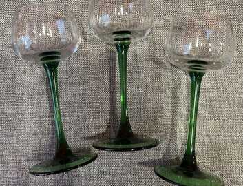 Vīna glāzes 3.gb., vintaža glāzes France Lumirnarc, 16,5 cm Vīna glāzes 3.gb., vintaža glāzes France Lumirnarc, 16,5 cm - MM.LV