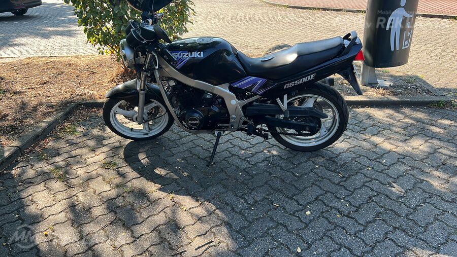 Suzuki Gs 500eu motocikls Suzuki Gs 500eu motocikls - MM.LV